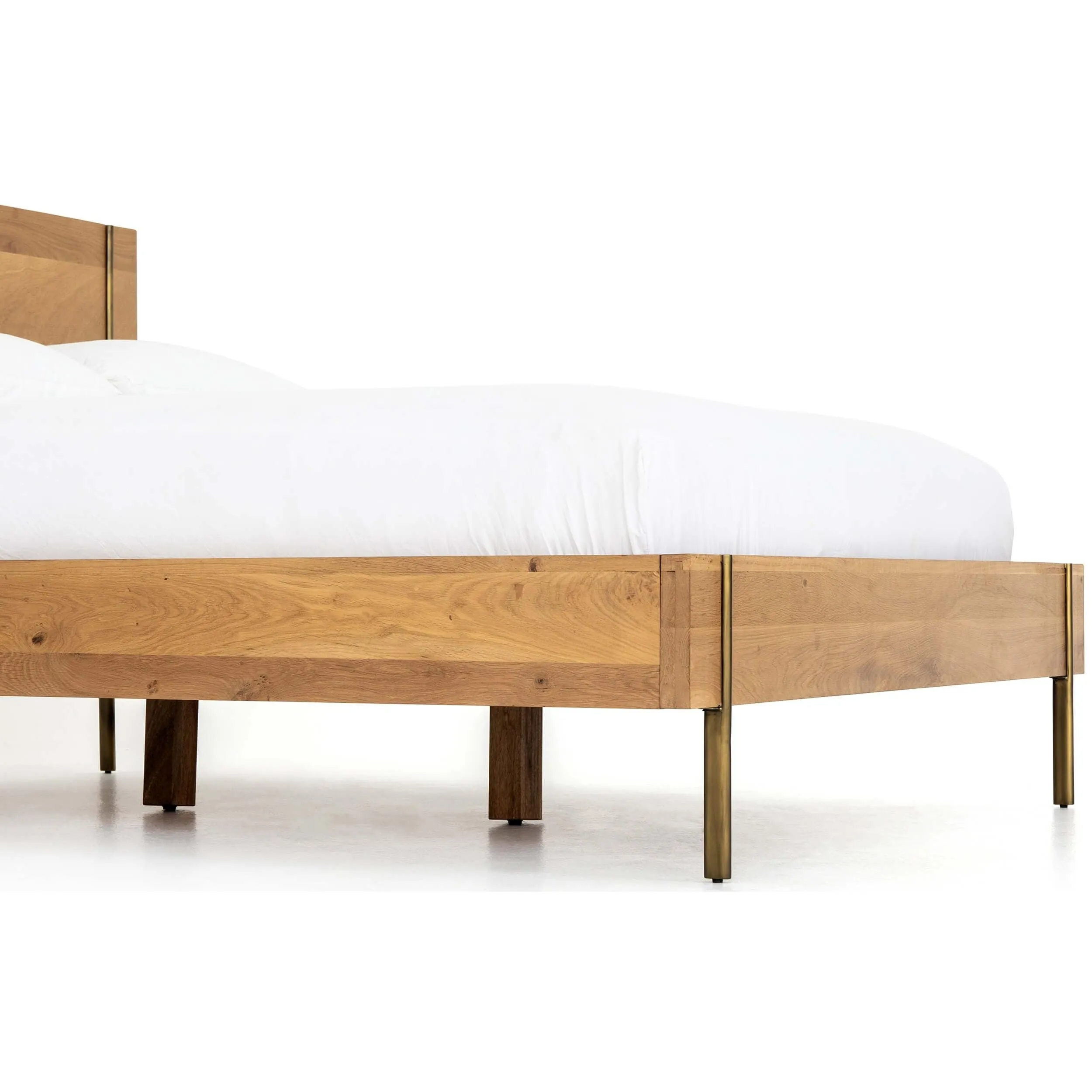 Carlisle King Bed