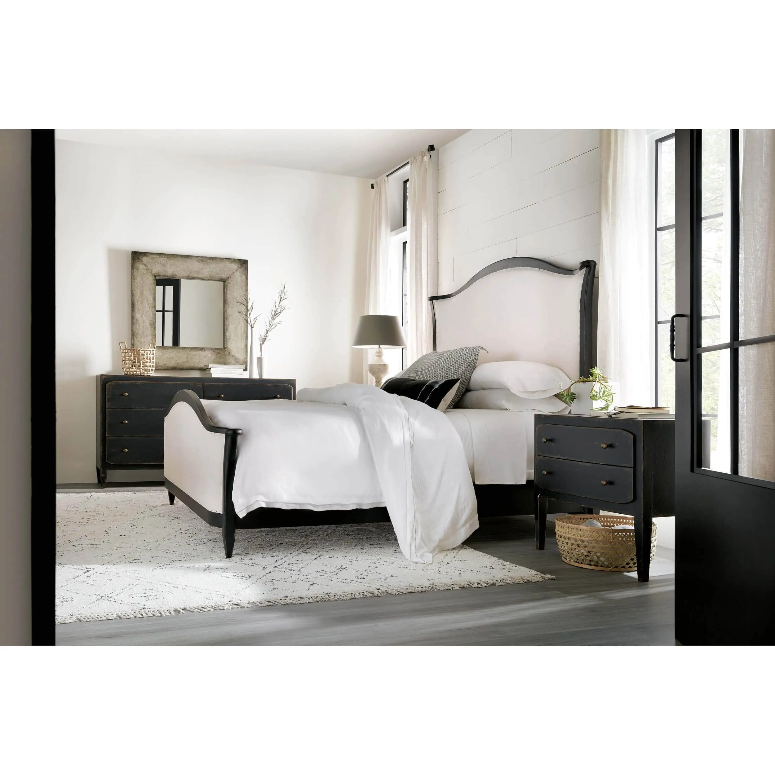 Ciao Bella Upholstered Bed, Black