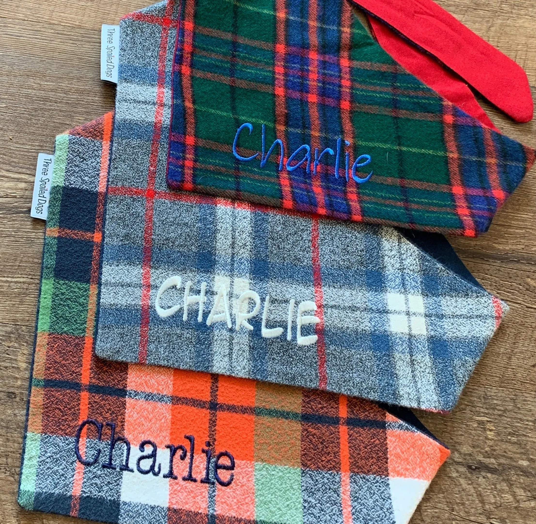 Flannel Dog Bandanas Embroidered with a Name