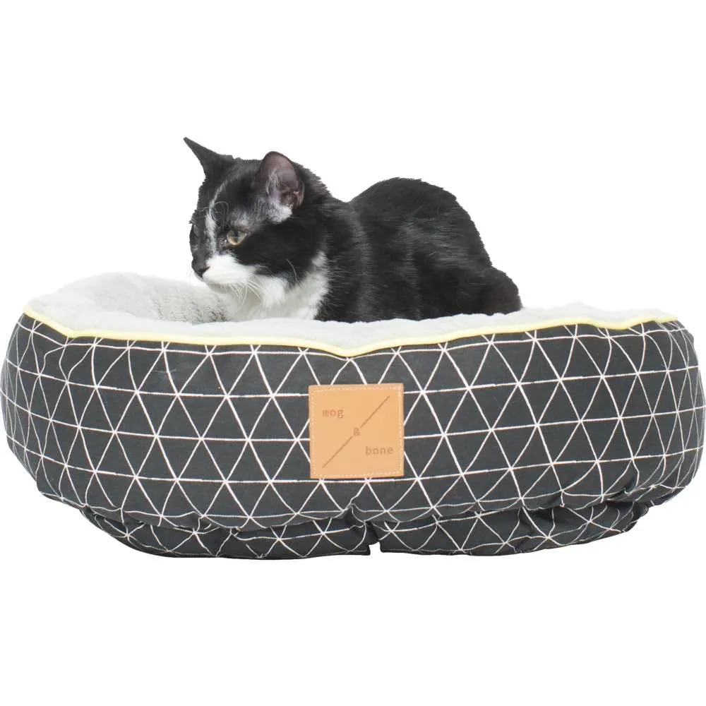 Mog & Bone Four Seasons Reversible Cat Bed - Pitch Triangle